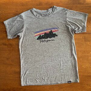 Patagonia capilene Cool Daily sunset graphic tee S